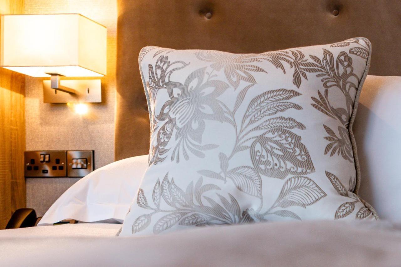 Gleesons Townhouse Booterstown Hotel ดับลิน ภายนอก รูปภาพ