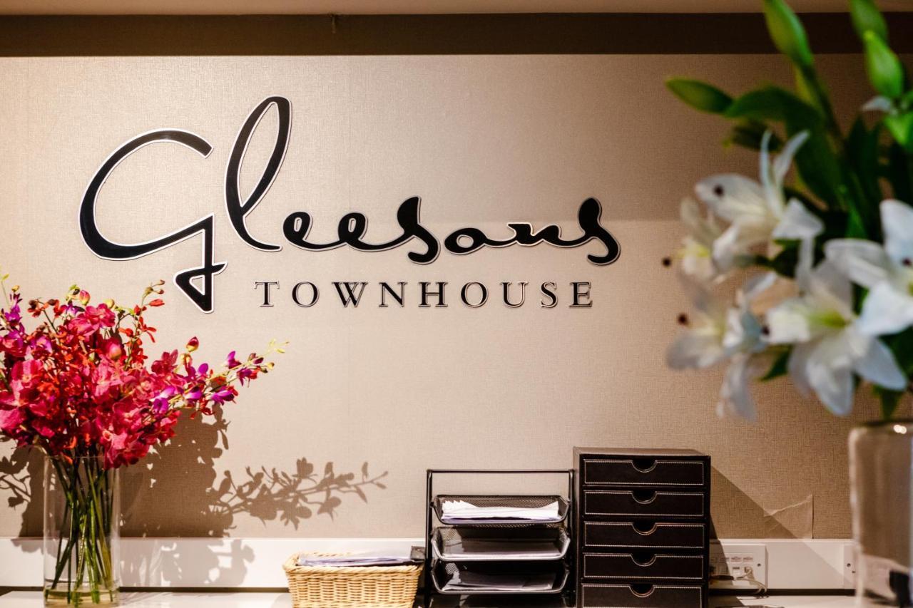 Gleesons Townhouse Booterstown Hotel ดับลิน ภายนอก รูปภาพ