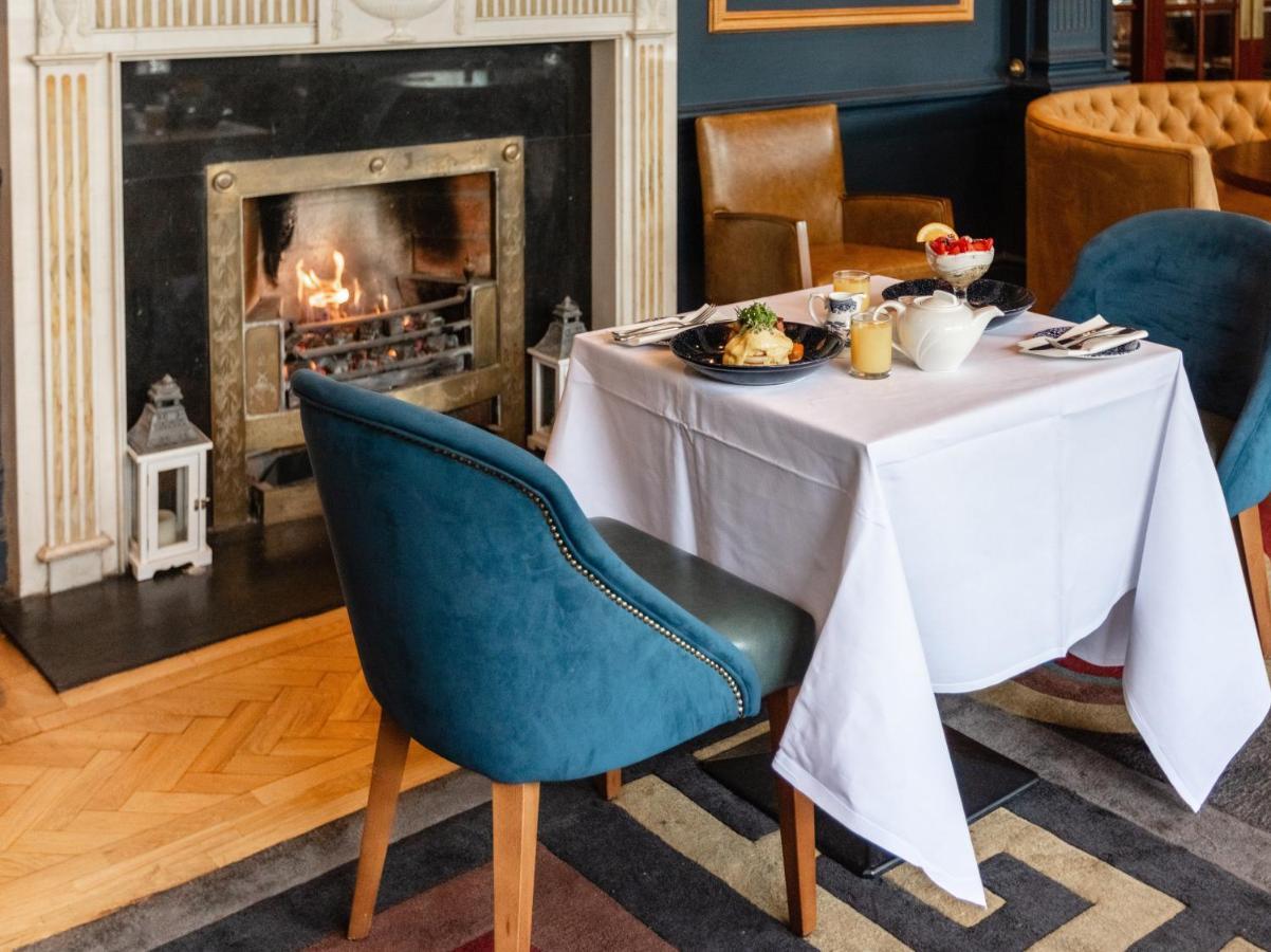 Gleesons Townhouse Booterstown Hotel ดับลิน ภายนอก รูปภาพ