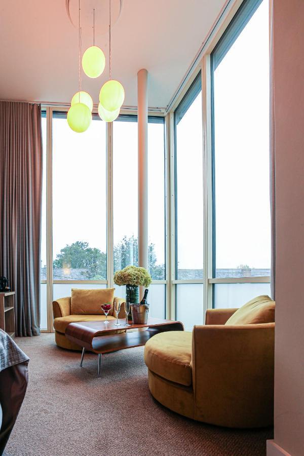 Gleesons Townhouse Booterstown Hotel ดับลิน ภายนอก รูปภาพ